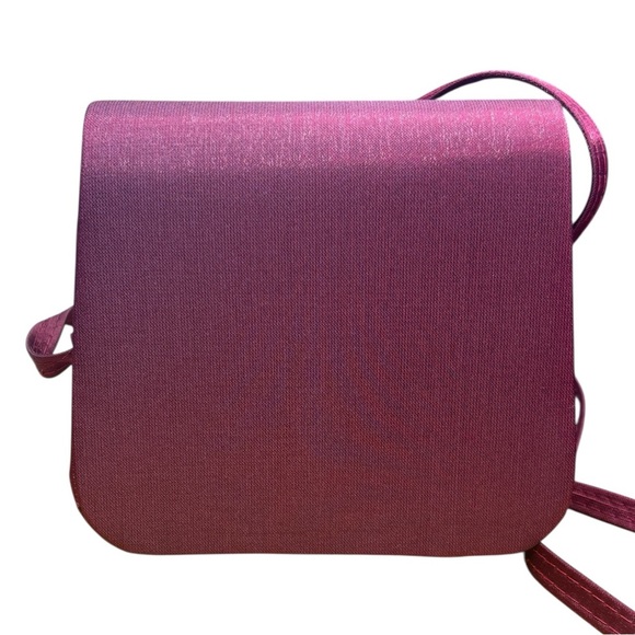 Crossbody Bag/ Wallet In Burgundy New 5”x 4.5” Flap Closure Gold Tone - Picture 6 of 9